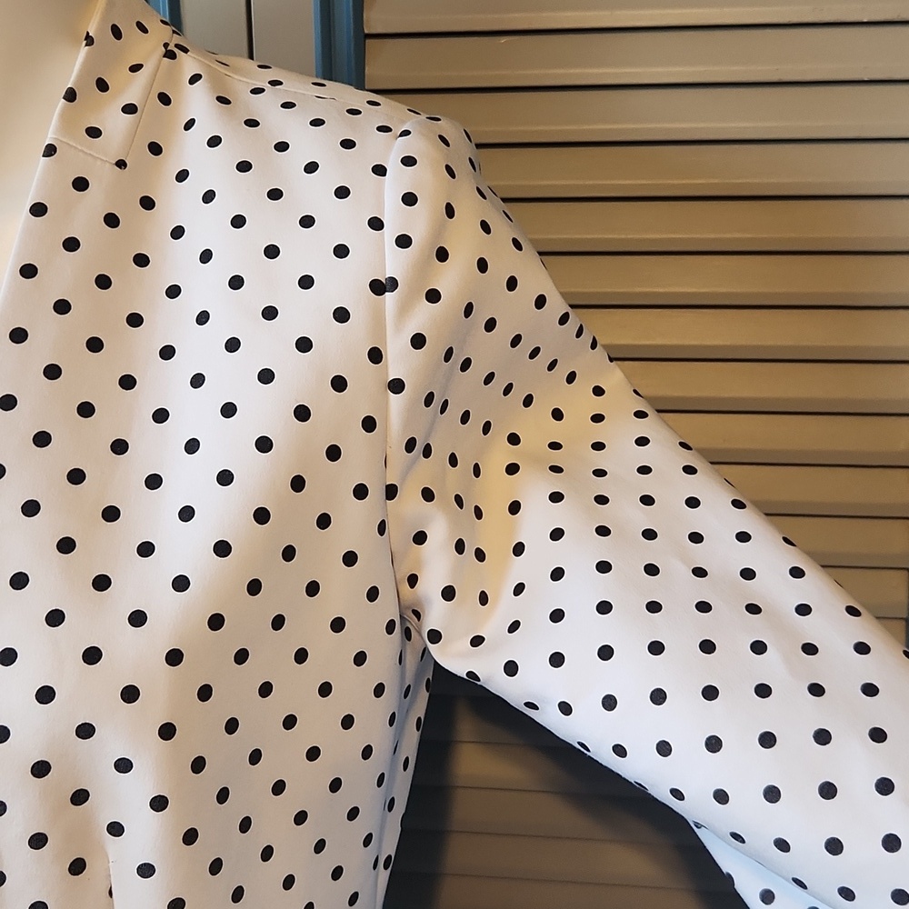 Carmen Marc Valvo White & Black Polka Dot Blazer - Picture 7 of 14